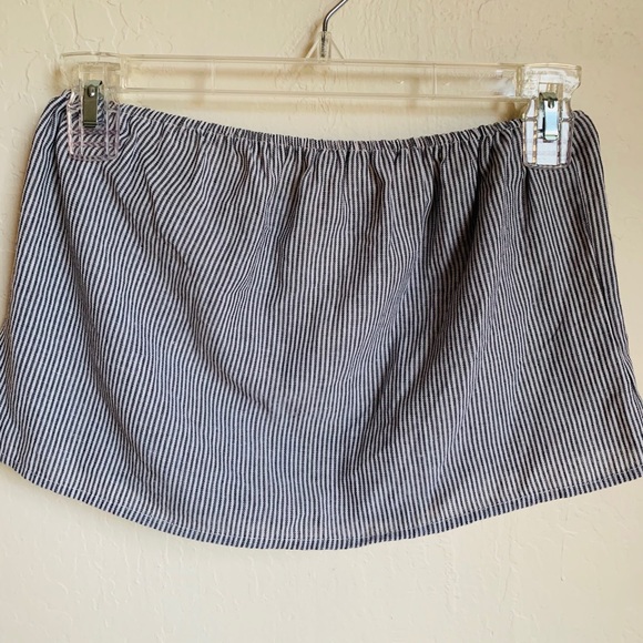 LAST CHANCE 5 for $25💗 NWOT John Galt Seersucker Strapless Crop Top💙🤍💙 - Picture 9 of 10